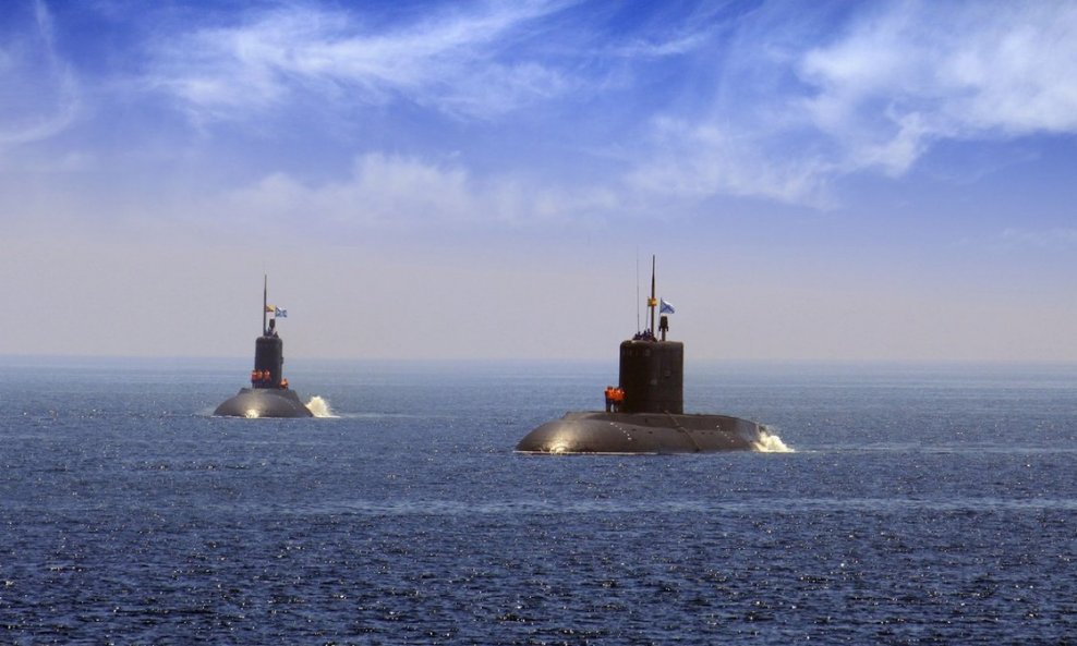 Ovo se nije dogodilo od početka rata: U Crno more ušle tri ruske podmornice