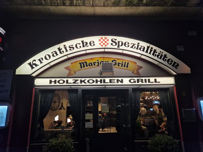 Hrvatski restoran u Berlinu reklamira se šahovnicom koja ima prvo bijelo polje