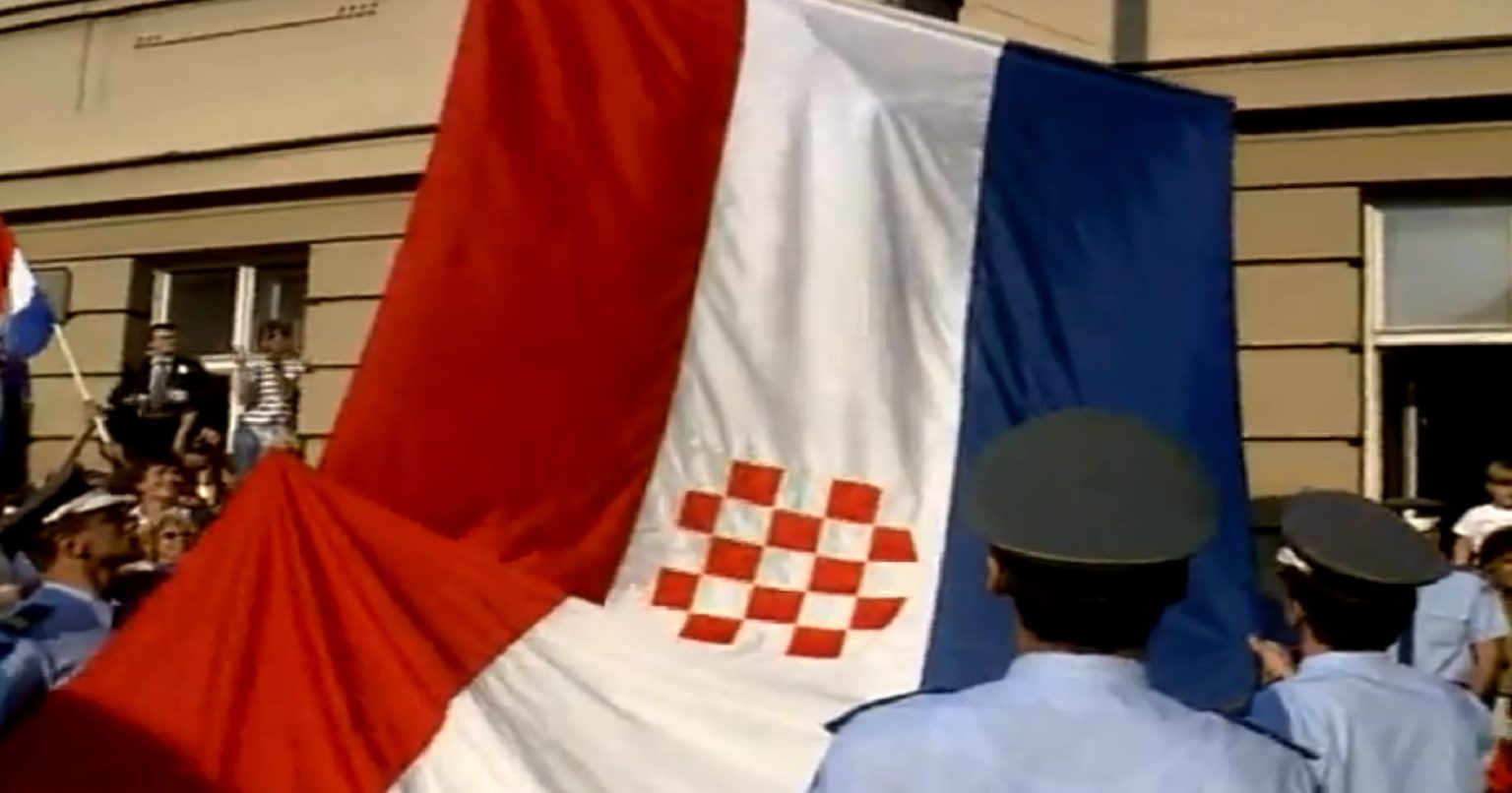 Hrvatska između identiteta i politike