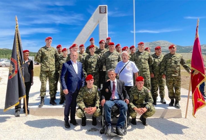 Počast junacima koji su oslobodili Knin: ‘Da ostane jedan trajan spomen na te hrabre ljude’