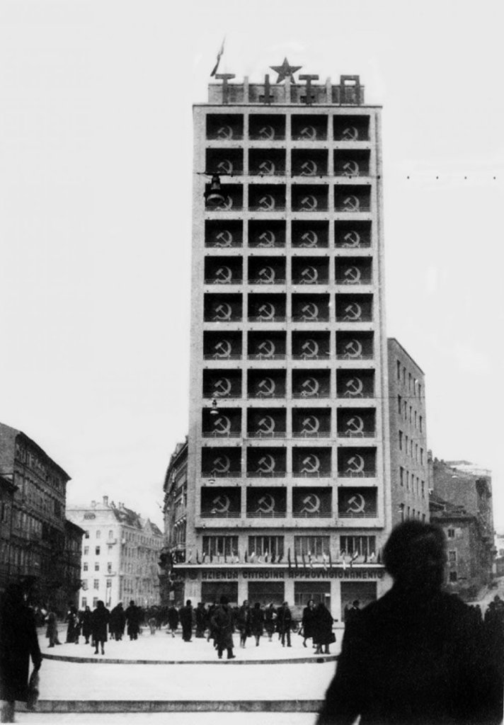 Ministrice Obuljen Koržinek bi li za ušato U ili kukasti križ vrijedilo” nećemo cenzurirati umjetnike’?