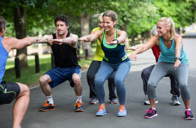 PROSVJED FITNESS TRENERA, REKREATIVACA I SPORTAŠA: Vježbali su po šoping centrima, na ulicama…
