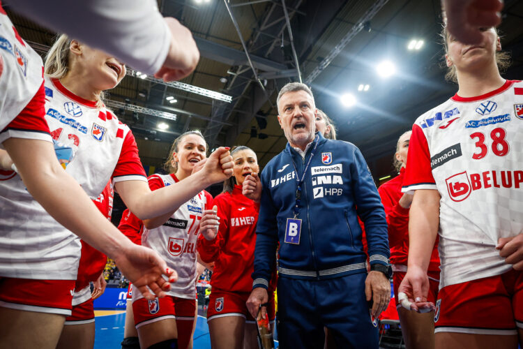 Hrvatska u drami protiv Crne Gore uspješno otvorila drugi krug SP-a