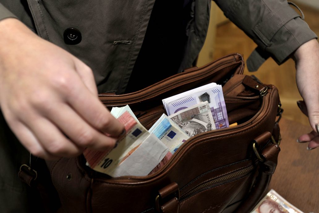 Hrvatska ima 2.100 dužnosnika, od toga je provjeru imovine prošlo njih 25: Po tome smo dostigli BiH, svi ostali su bolji