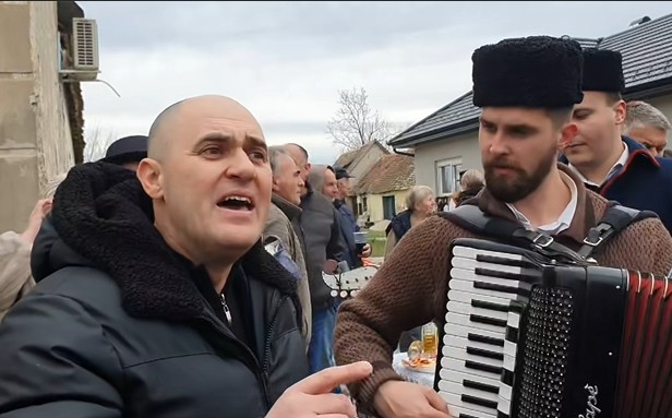 Policija podnijela optužni prijedlog protiv Josipa Dabre zbog pjevanja o "grobnici od zlata"