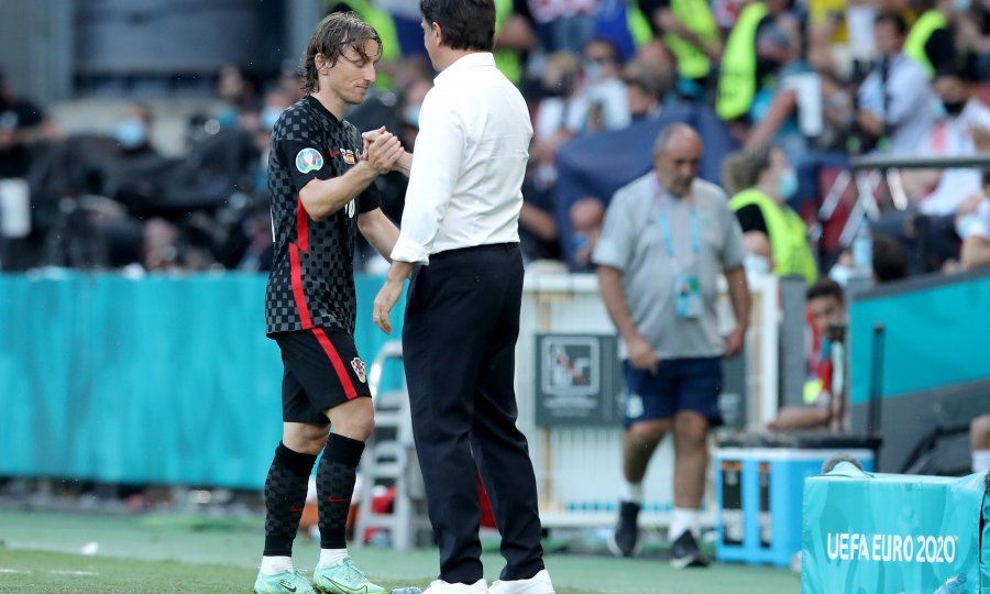 Zlatko Dalić prelomio uoči utakmice sa Slovenijom; izbornik odredio što će biti s Modrićem i Budimirom
