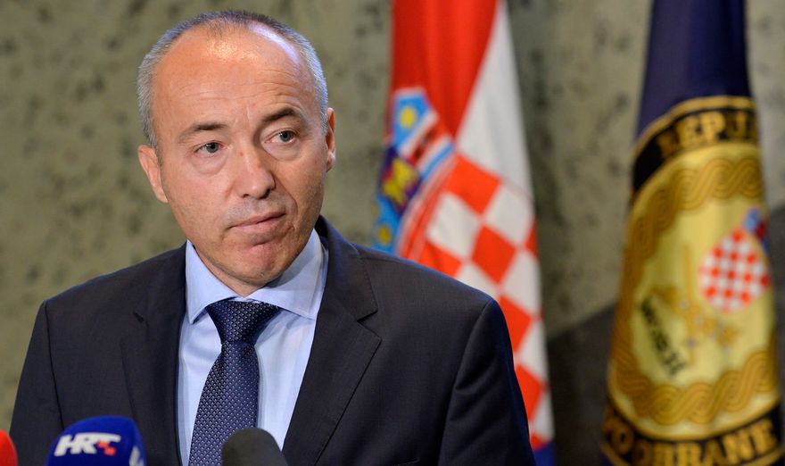 Damir Krstičević podnio ostavku!