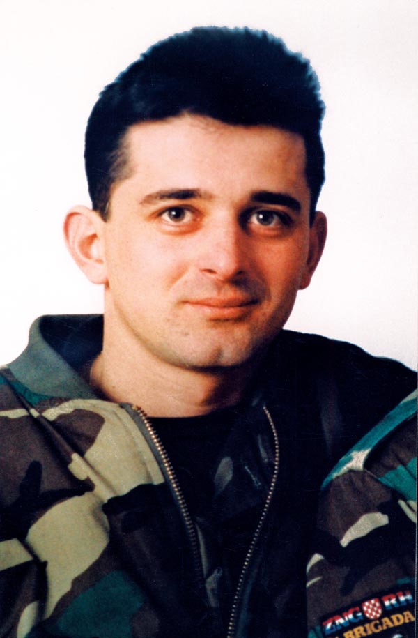 17. veljače 1994. Damir Tomljanović Gavran – junak za kojim su prekaljeni ratnici mnogih bitaka plakali kao mala djeca!