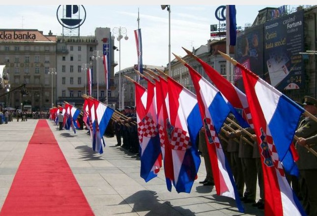 HRVATSKA DOBIVA JOŠ JEDAN BLAGDAN! Hoće li se Dan državnosti napokon vratiti na 30. svibnja?