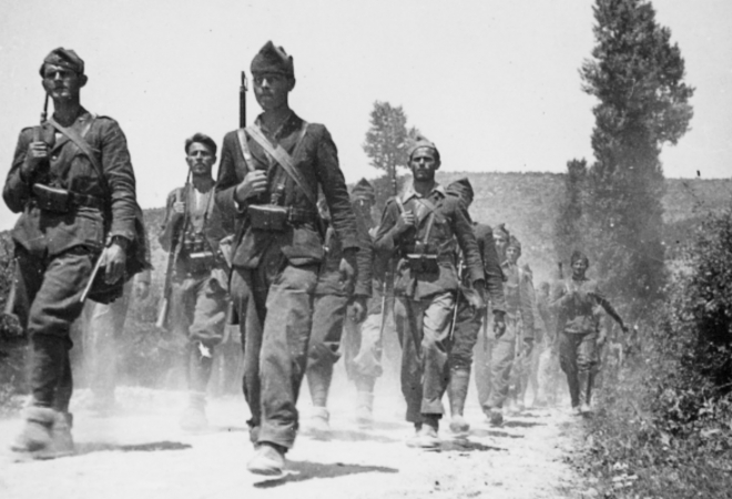 PARTIZANSKI ZLOČIN U GOSPIĆU: Na grobnicama stotina žrtava izgrađen wc i asfaltirana cesta