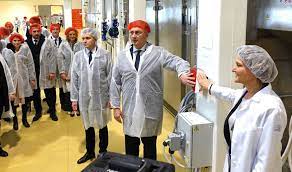 Ekonomski analitičar tvrdi da je novinar u tri rečenice rasturio Podravku: “Napisao je – draga Martina…”