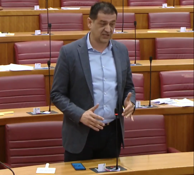 Šimpraga iz SDSSa odbila odgovoriti na što Pupovčev SNV troši milijune kuna iz našeg državnog proračuna