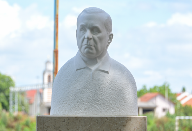 (FOTO) Naš Rehak je ovo zaslužio: Otkriven spomenik omiljenom Vukovarcu koji je prošao pakao logora