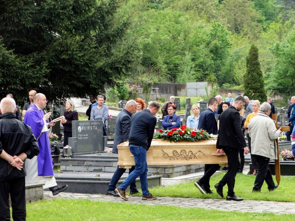 Darko Daran Bašić na Jablaničkom groblju ispraćen u vjećnost