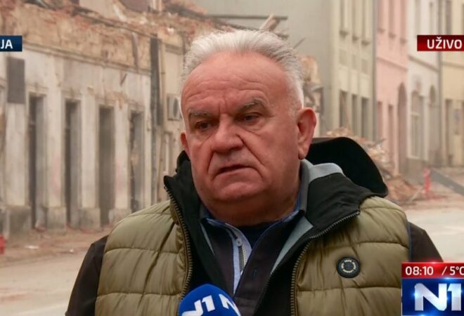 SVE KONTROVERZE BIVŠEG PETRINJSKOG GRADONAČELNIKA: U uredu imao jacuzzi, a diplomirao u 60. godini u Srbiji