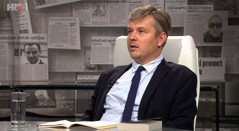 Tko je Dario Juričan, koji tvrdi da je Škoro ‘ponovno vratio ustaše u igru’?