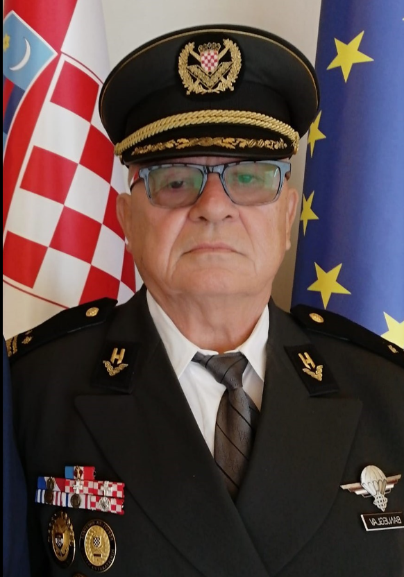 PUKOVNIK U MIRU DARKO BANJEGLAV (72) - POSLJEDNI POZDRAV HRVATSKOM BRANITELJU