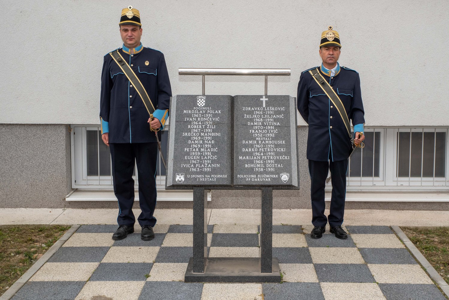 34 GODINE ČEKANJA "Molimo protivničku stranu da nam otkrije gdje su grobovi naših nestalih"