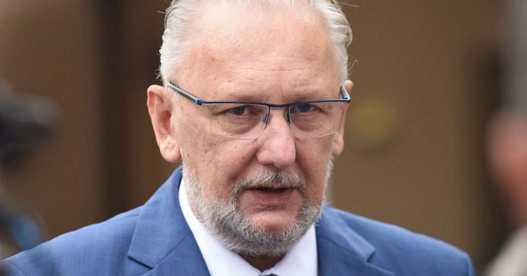 Plenković Božinoviću nakon incidenta s lubenicama: ‘Napravite plan sigurnosti pred zgradom Vlade‘