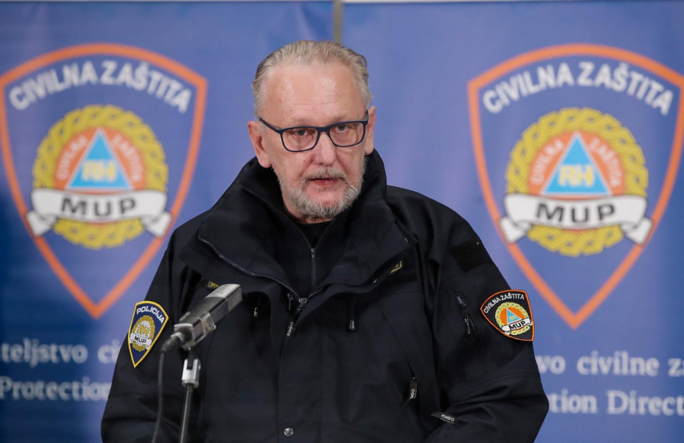 CAPAK SE ZALETIO? Božinović demantirao šefa HZJZ-a: Nema ukidanja covid potvrda