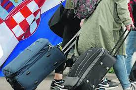 VRIJEDNOSNI KRITERIJ VLADANJA HRVATSKOM JE POLITIČKO PODANIŠTVO: Odvija se prava demografska drama hrvatske domicilne populacije s odlascima