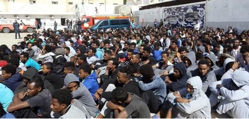 Velika akcija u Poljskoj: ukrcali migrante iz muslimanskih država u vojni avion i prisilno ih odvezli natrag u Aziju!