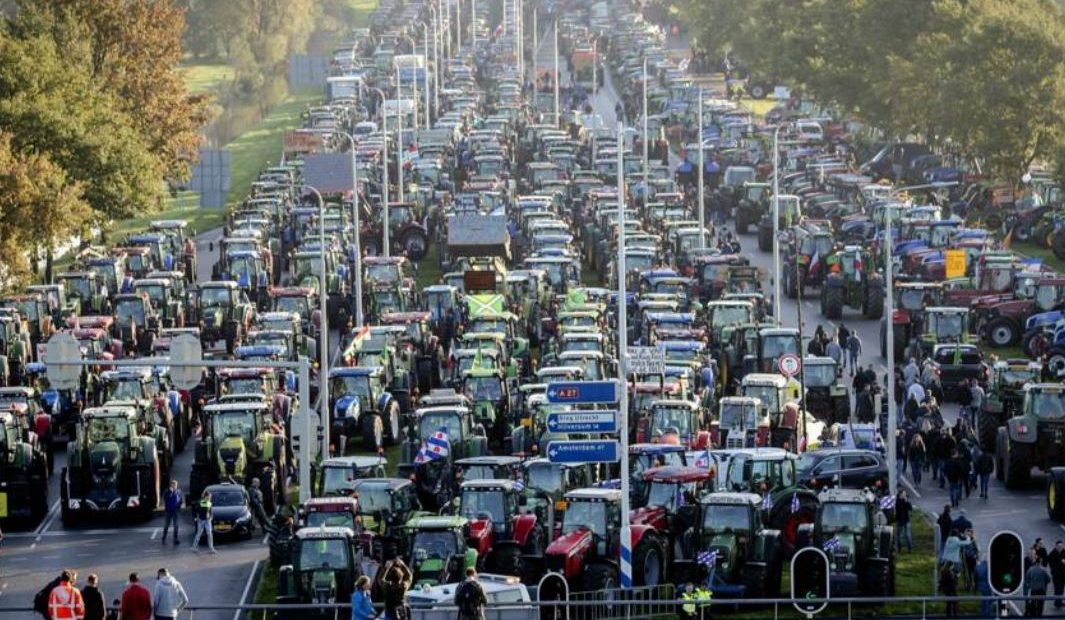 Na pomolu najveći prosvjedi u njihovoj povijesti, mogla bi reagirati i vojska: “Reći ću vam jasno – nećemo tolerirati…”