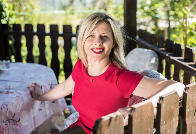 ATRAKTIVNA PROFESORICA SE VRAĆA: Žena velikih ambicija u utrci za novu poziciju! S druge strane stoji supruga sina Plenkovićeva bogatog ministra