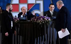 "MAMIĆEVCI" DOŽIVJELI  NOVI UDARAC Gradski ured za opću upravu Grada Zagreba rujansku skupštinu Dinama proglasio pravovaljanom!