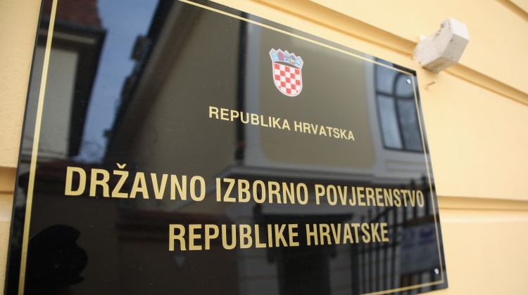 Utrka za potpise ulazi u završnicu: DIP-u ostaje 48 sati za provjeru, popis kandidata poznat do 12. prosinca