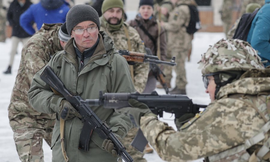 Rusi počeli povlačiti diplomate iz Ukrajine