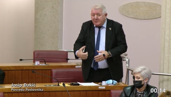 (VIDEO) NAKON TRI OPOMENE PREDSJEDNIKA SABORA, JOSIP ĐAKIĆ MORAO NAPUSTITI SABOR