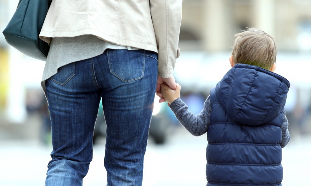 ZAPELA ISPLATA  Dječji doplatak u utorak je trebala dobiti većina obitelji. Još uvijek ništa