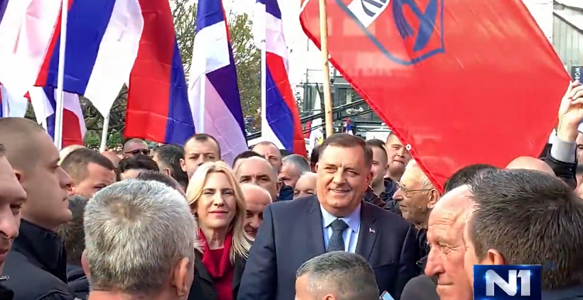 Hit iz Banje Luke “Jeste li vi genocidan narod?” “Jesmo!”