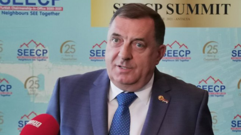 DODIK: “SRPSKA ĆE IMATI SVOJU VOJSKU”, KOMŠIĆ: “TO JE ORUŽANA POBUNA”
