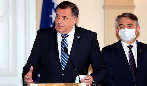 Komšić traži da BiH slijedi politiku sankcija EU, dok Dodik hvali Putina i ima poruku za izbjeglice iz Ukrajine