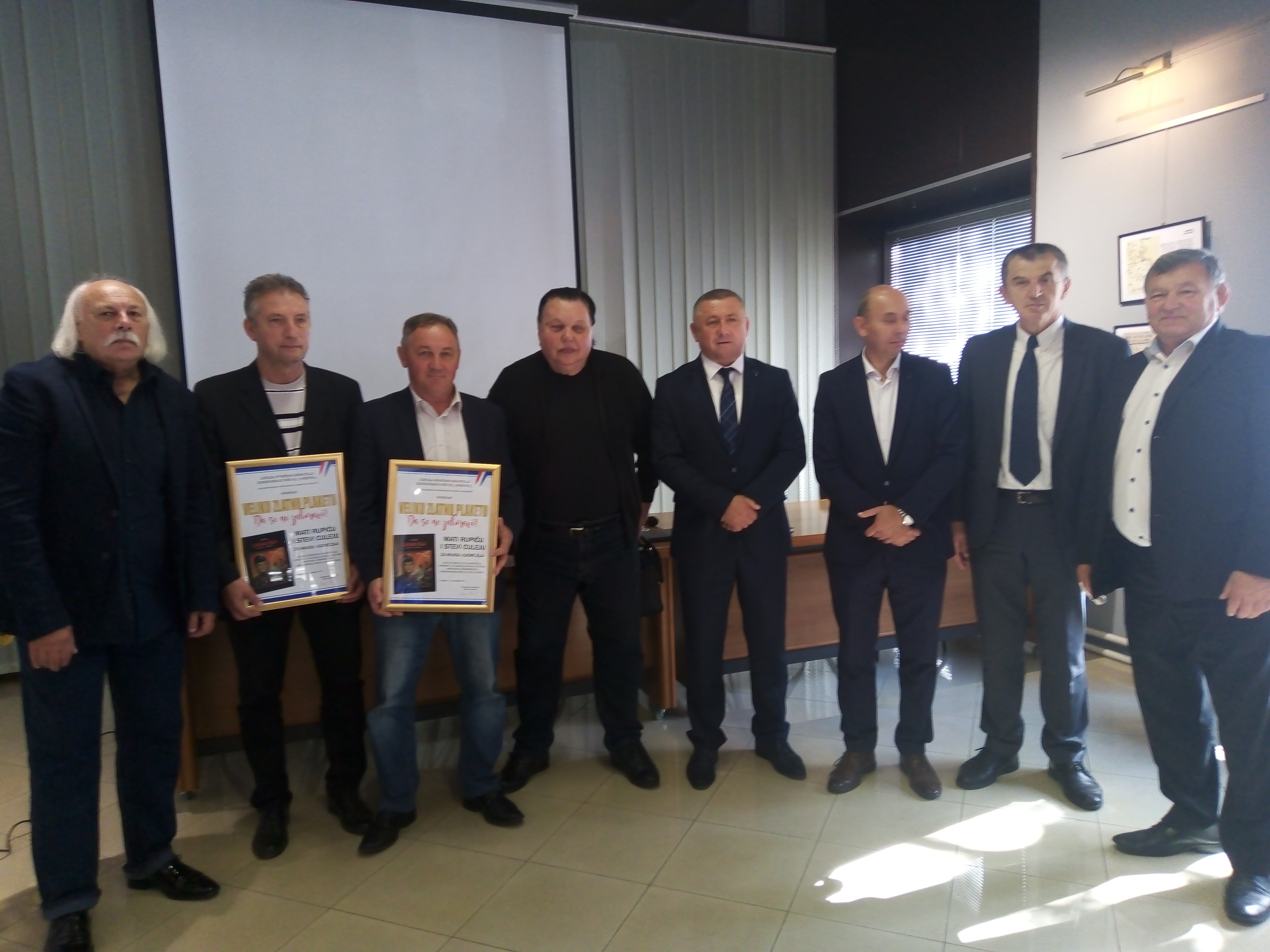 Culeju i Rupiću uručeno priznanje za najbolju knjigu na temu Domovinskog rata