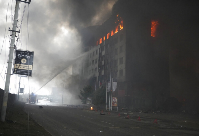 STRAHOTA U DONJECKU! 30 mrtvih u raketnom napadu na kolodvor: Jadni ljudi samo su htjeli pobjeći od rata