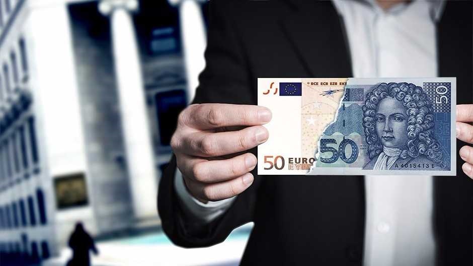 UVOĐENJE EURA NIJE SIGURNO? Sve je već spremno za 1.1., ali stvari bi se mogle zakomplicirati: Evo gdje je zapelo i što kažu u HNB-u
