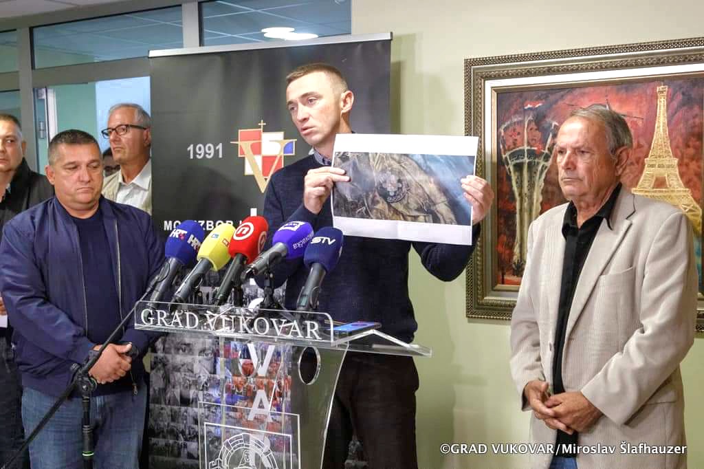 Domovinski pokret zatražio uklanjanje spornih spomenika u Vukovarsko-srijemskoj županiji: „Riječ je o zaštiti ustavnih vrednota i dostojanstva žrtava Domovinskog rata“