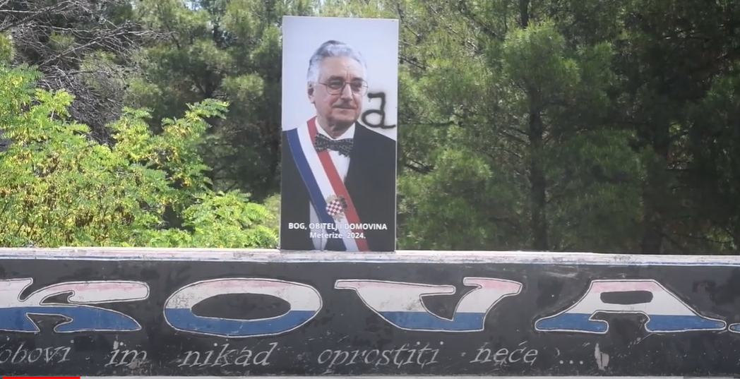 U Šibeniku opet oskvrnuli sliku Franje Tuđmana: Ovaj put počinitelji dopisali jedno slovo