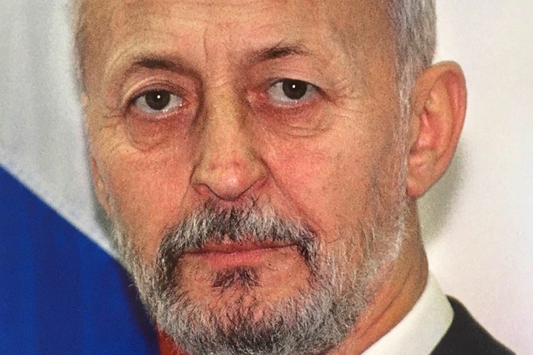 dr Juraj Njavro - legendarni vukovarski kirurg i heroj vukovarske bolnice, prvi ministar hrvatskih branitelja