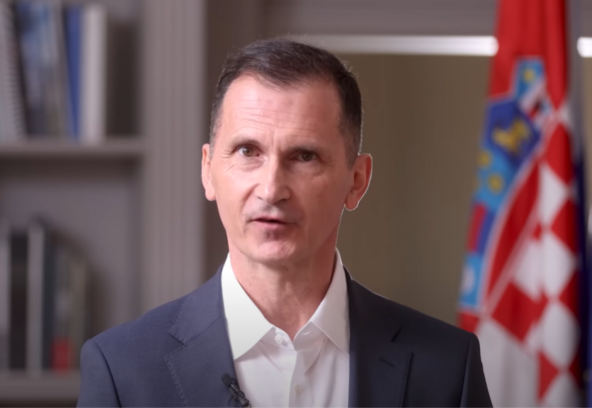 Mojmira Primorcu postavila pitanje o petokraki: Odgovor podsjeća na onaj Vučevićev Plenkoviću