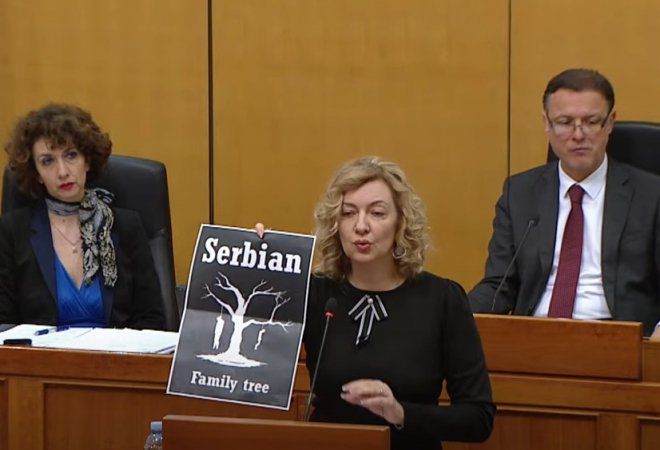 ŠOK U SABORU! SDSS-ovka PODERALA ‘SRPSKO PORODIČNO STABLO’ Prkačin poludio: ‘Meni to pokazuje? Pa ja sam išao u Banja Luku, to je kao da Arkan uskrsne i u Zagrebu objašnjava tko je’