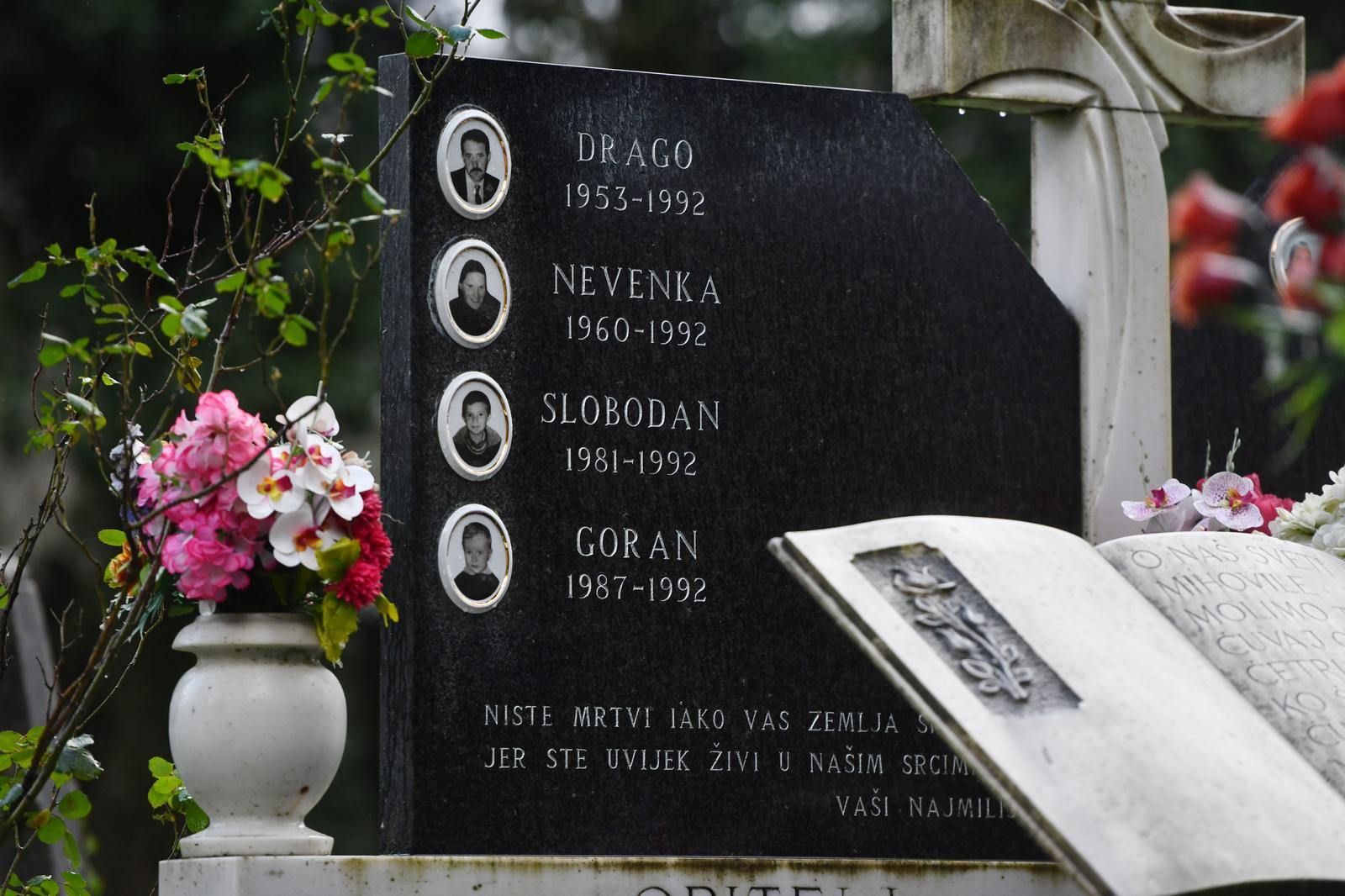 Sjećanje na monstrumski zločin u Erveniku, kada je ubijena i zapaljena četveročlana obitelj Čengić