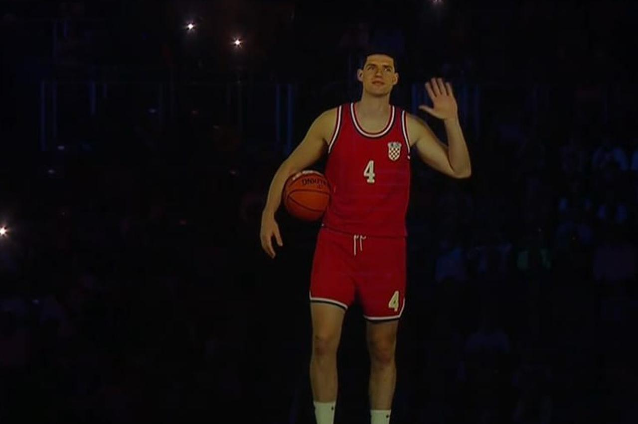Neviđene scene: Hologram Dražena Petrovića obratio se navijačima u Areni, obitelj je plakala (VIDEO)