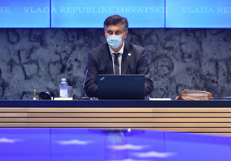 Plenković: Vlada će na 30 dana ograničiti cijenu benzina i dizela