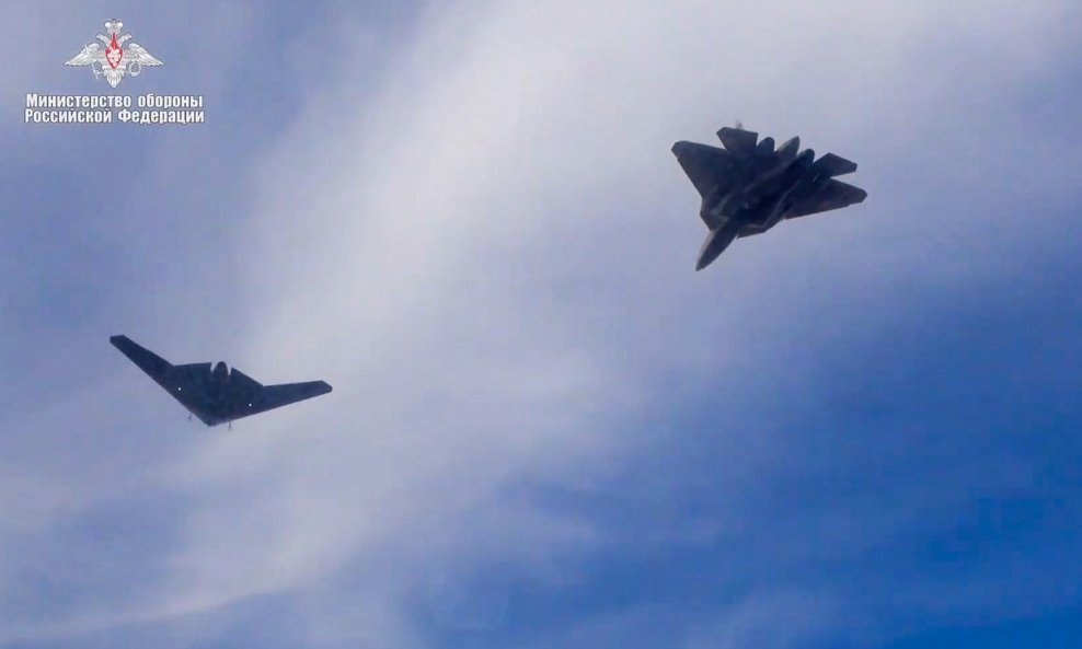 'Zločinac' protiv 'Pratitelja': Zašto su Rusi oborili svoj najmoderniji dron?