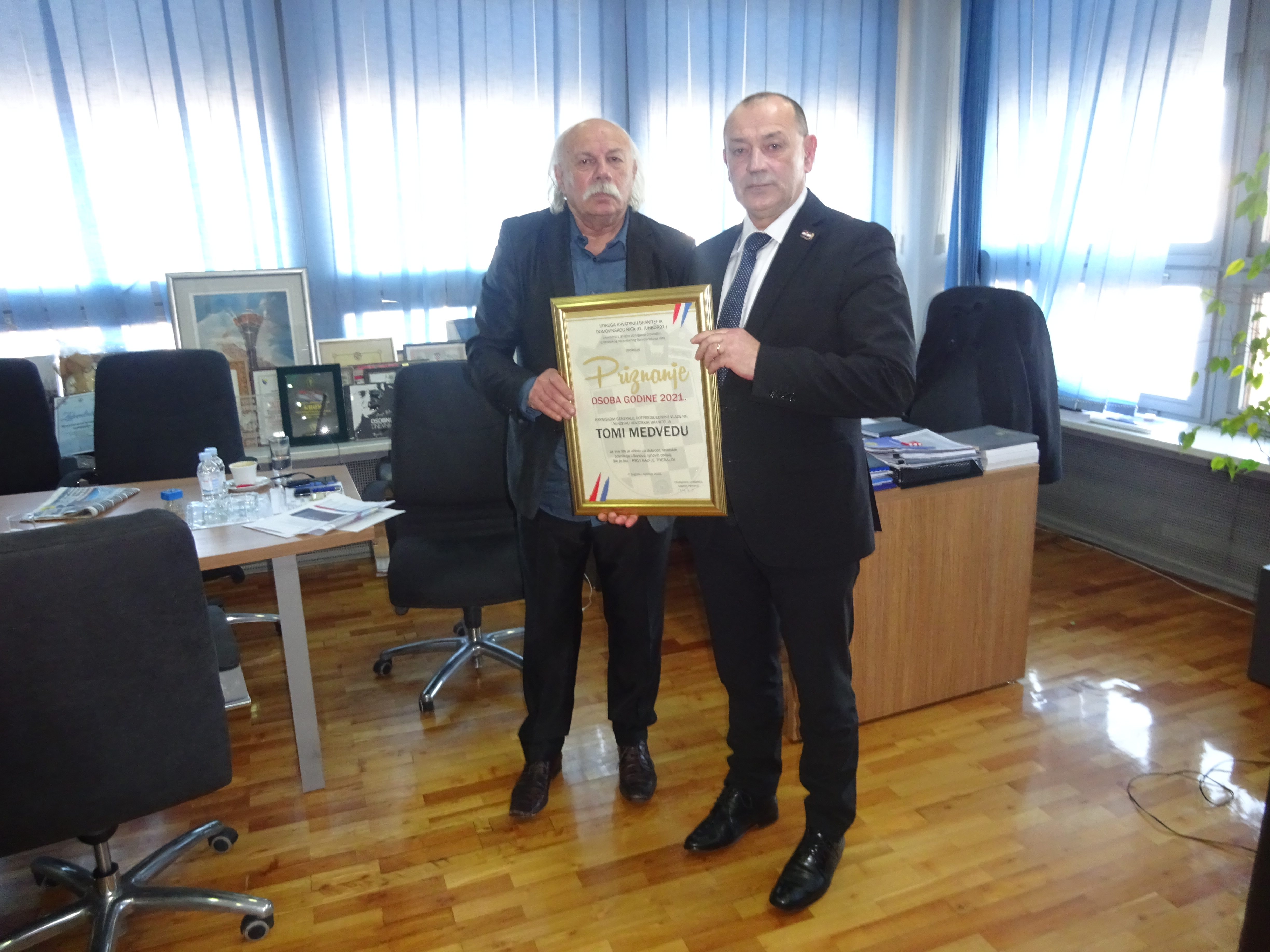 Uručeno priznanje ministru Tomi Medvedu