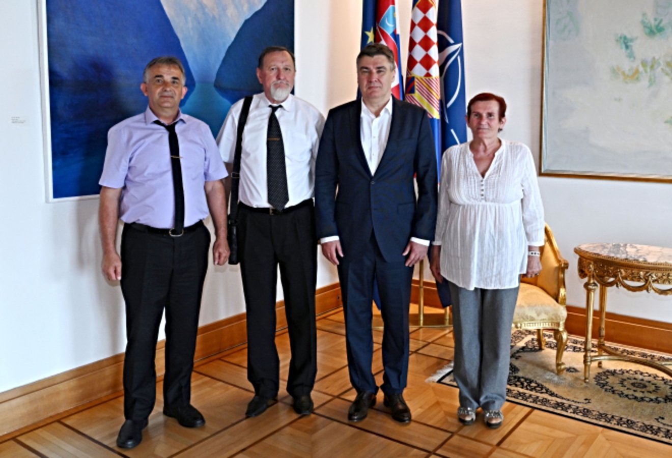 Predsjednik Milanović razgovarao s predstavnicima Udruge 108. brigade Zbora narodne garde RH povodom 32. obljetnice osnutka te brigade